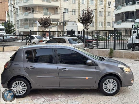 2010 EXPRESSİON 1.2 16V TEMİZ AİLE ARACI