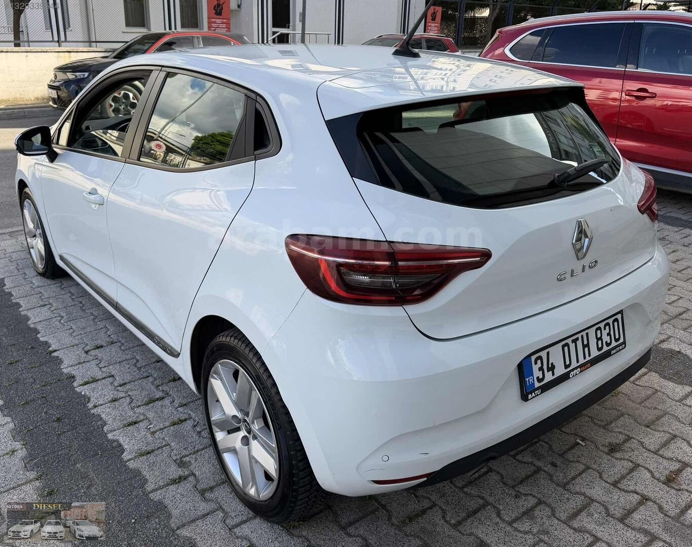 Galeriden Renault Clio 1.3 TCe Touch 2020 Model İstanbul 179.000 km Beyaz 5