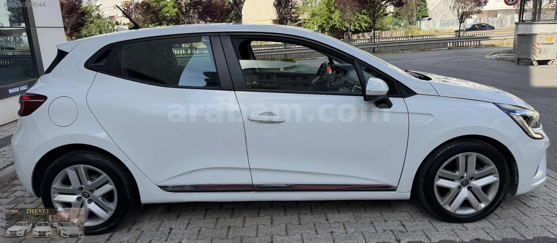 Galeriden Renault Clio 1.3 TCe Touch 2020 Model İstanbul 179.000 km Beyaz 7