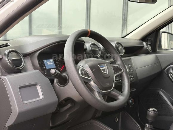 2022 ÇIKIŞLI DEĞİŞENSİZ 4x4 BAKIMLI ÇOK TEMİZ DUSTER