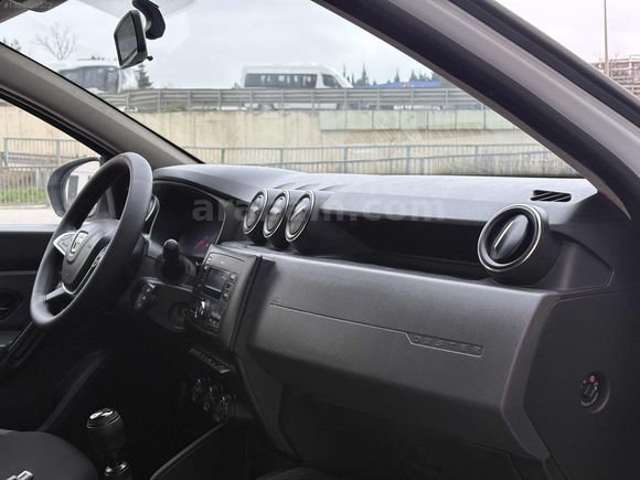 2022 ÇIKIŞLI DEĞİŞENSİZ 4x4 BAKIMLI ÇOK TEMİZ DUSTER