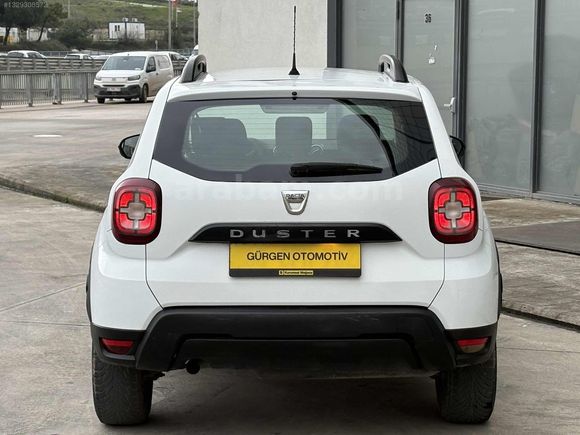 2022 ÇIKIŞLI DEĞİŞENSİZ 4x4 BAKIMLI ÇOK TEMİZ DUSTER