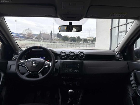 2022 ÇIKIŞLI DEĞİŞENSİZ 4x4 BAKIMLI ÇOK TEMİZ DUSTER