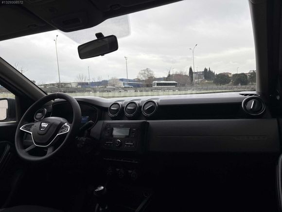 2022 ÇIKIŞLI DEĞİŞENSİZ 4x4 BAKIMLI ÇOK TEMİZ DUSTER