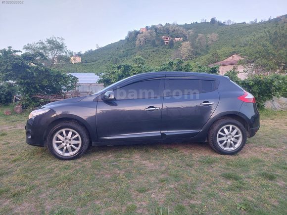 2012 MEGANE 3 OTOMATİK VİTES 1.5 DİZEL CAM GİBİ