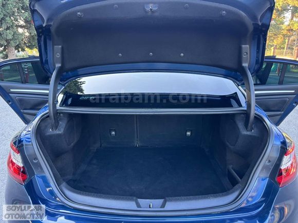 MEGANE 4 FULL İCON 1.5 dCİ FUL BAKIMLI