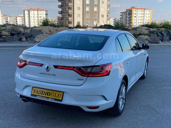 YASİNOĞLU AUTO DAN 2017 MODEL HATASIZ MEHANE tek kapı boya