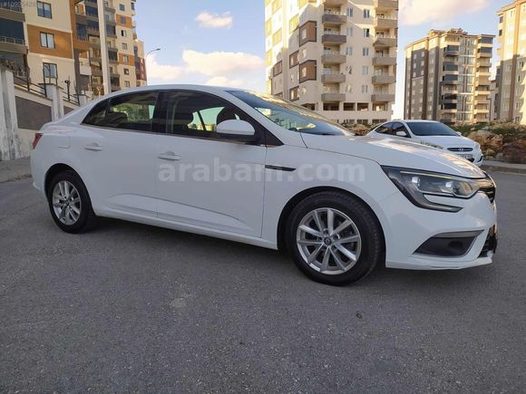 YASİNOĞLU AUTO DAN 2017 MODEL HATASIZ MEHANE tek kapı boya