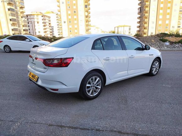 YASİNOĞLU AUTO DAN 2017 MODEL HATASIZ MEHANE tek kapı boya