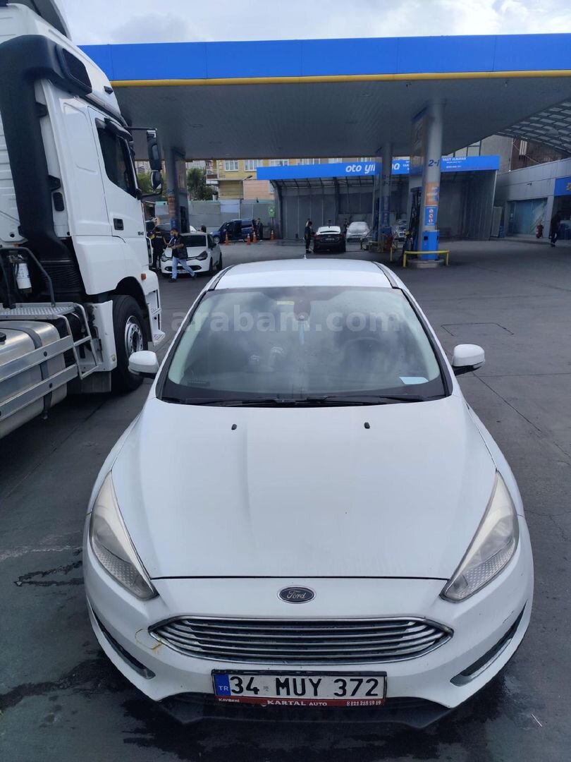 Sahibinden Ford Focus 1.6 TDCi Trend X 2013 Model İstanbul 275.000 km Beyaz 4