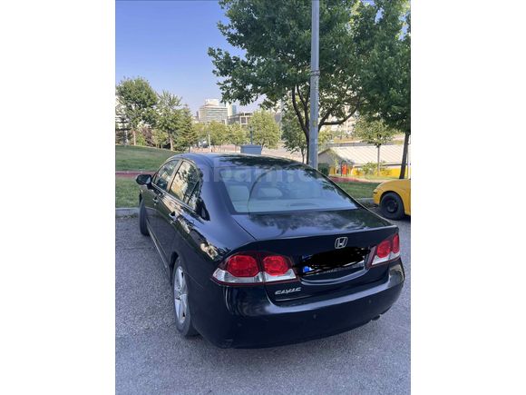 SAHİBİNDEN HONDA CİVİC 1.6i VTEC PREMIUM 2009  MODEL