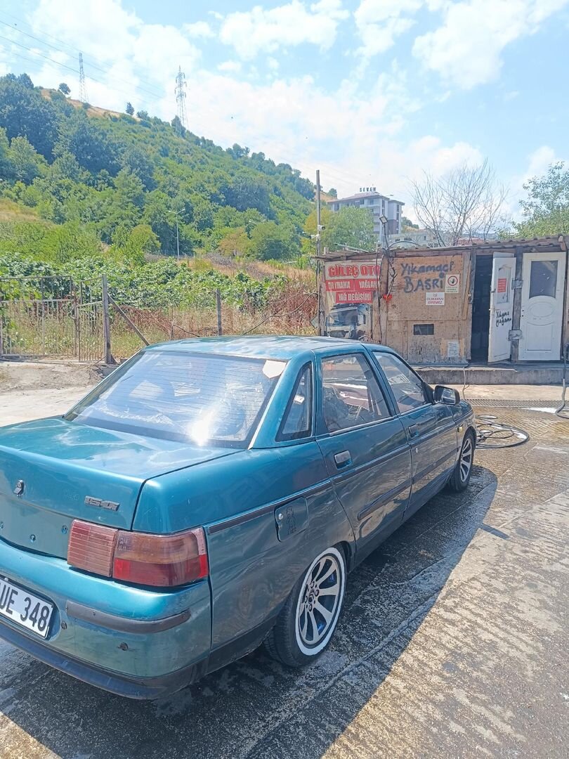 Sahibinden Lada Vega 1.5 1999 Model Samsun 293.000 km Yeşil (metalik) 4