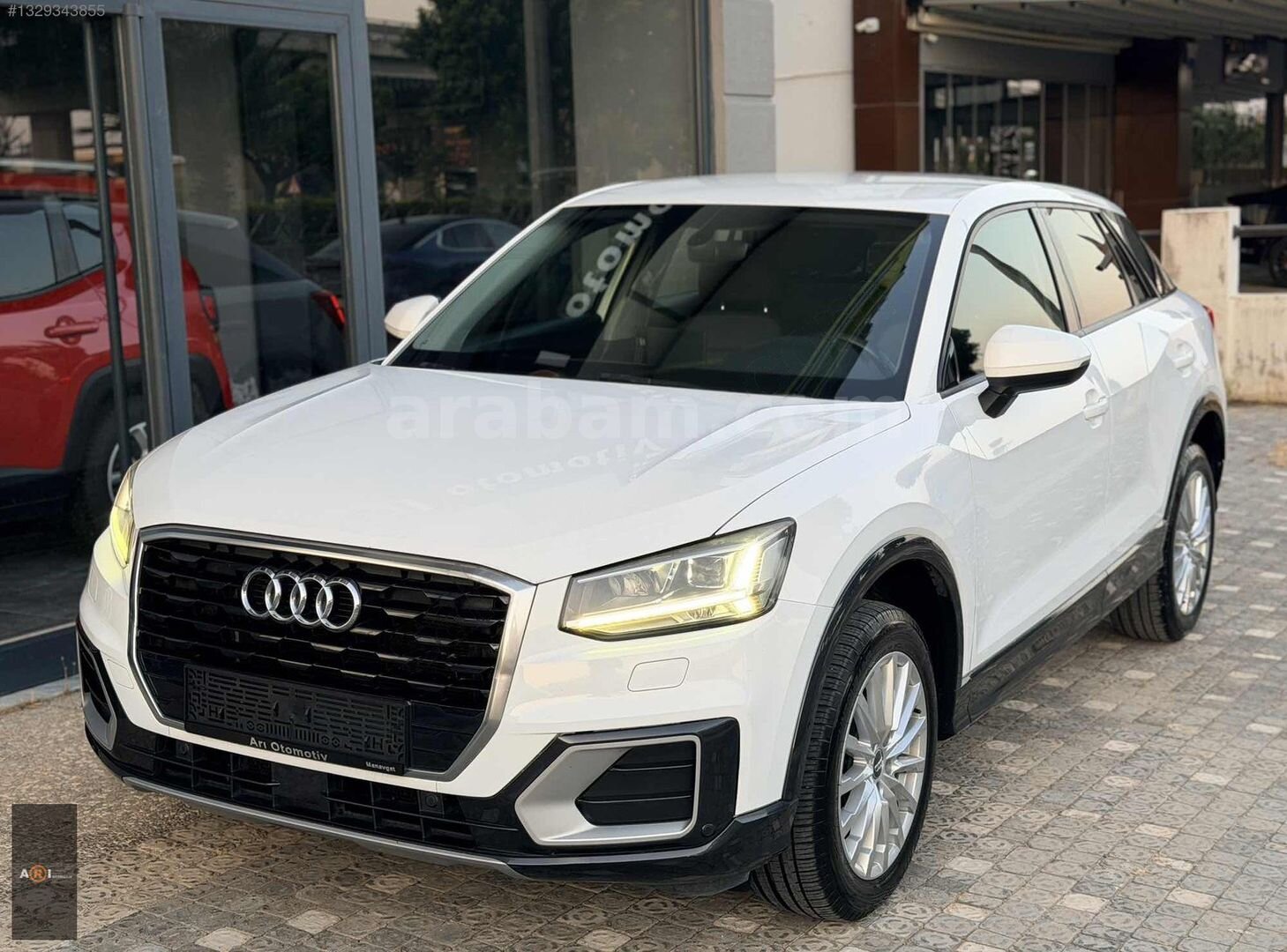 Galeriden Audi Q2 1.0 TFSI Design 2017 Model Antalya 117.800 km Beyaz 4