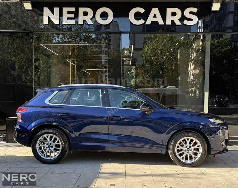NERO CARS 2025 AUDİ Q3 YENİ KASA ADVANCED CAM TAVNBOYASZ 6.001KM 6
