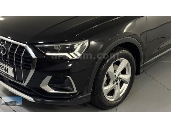 2025 Q3 35 TFSI Advanced / 6.862 KM