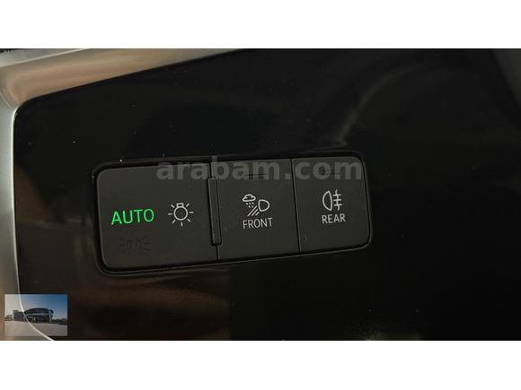 2025 Q3 35 TFSI Advanced / 6.862 KM