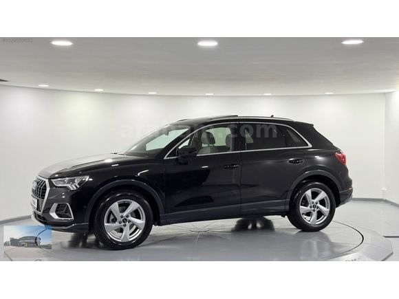 2025 Q3 35 TFSI Advanced / 6.157 KM