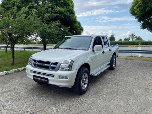 ISUZU DMAX FULL BAKIMLI EKSİKSİZ