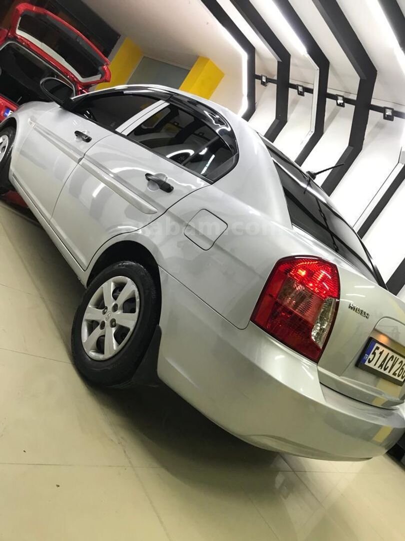 Sahibinden Hyundai Accent Era 1.5 CRDi-VGT Team 2009 Model Mersin 275.000 km Gri 5