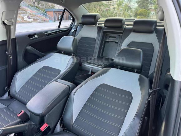 BAKIMLI CAM GİBİ JETTA 143 BİN KM REDE