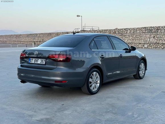 BAKIMLI CAM GİBİ JETTA 143 BİN KM REDE