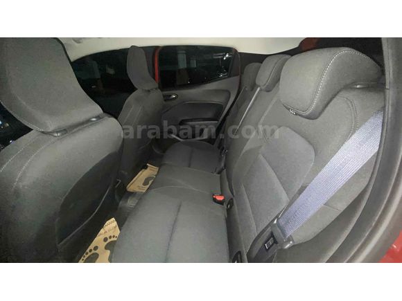 Sahibinden Renault Clio 1.0 TCe Touch 2023 Model   Kırmızı(ALEV)