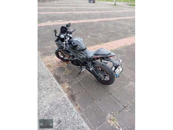 YAMAHA YZF R25 ABS MOTOR 9 BİN KM TERTEMİZ 2019 ÇIKIŞLI