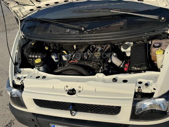 AK OTOMOTİVDEN 2006 MODEL PANELVAN 100 LÜK