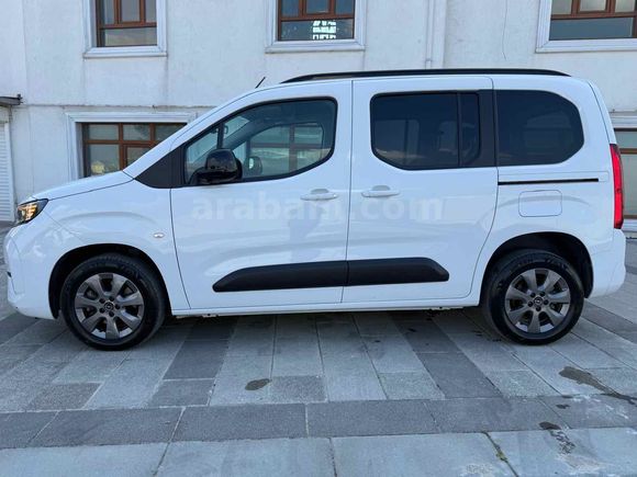 Sahibinden Opel Combo 1.5 CDTI Edition 2024 Model 