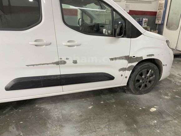 Sahibinden Opel Combo 1.5 CDTI Edition 2024 Model 