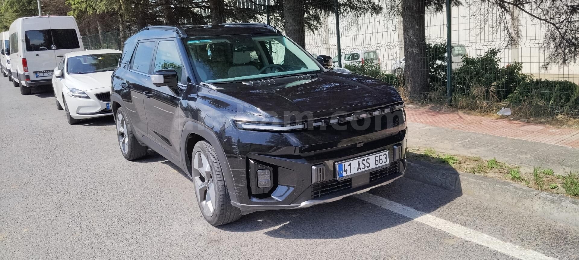 Sahibinden KGM SsangYong Torres EVX 4x2 2024 Model Kocaeli 32.400 km Siyah 4