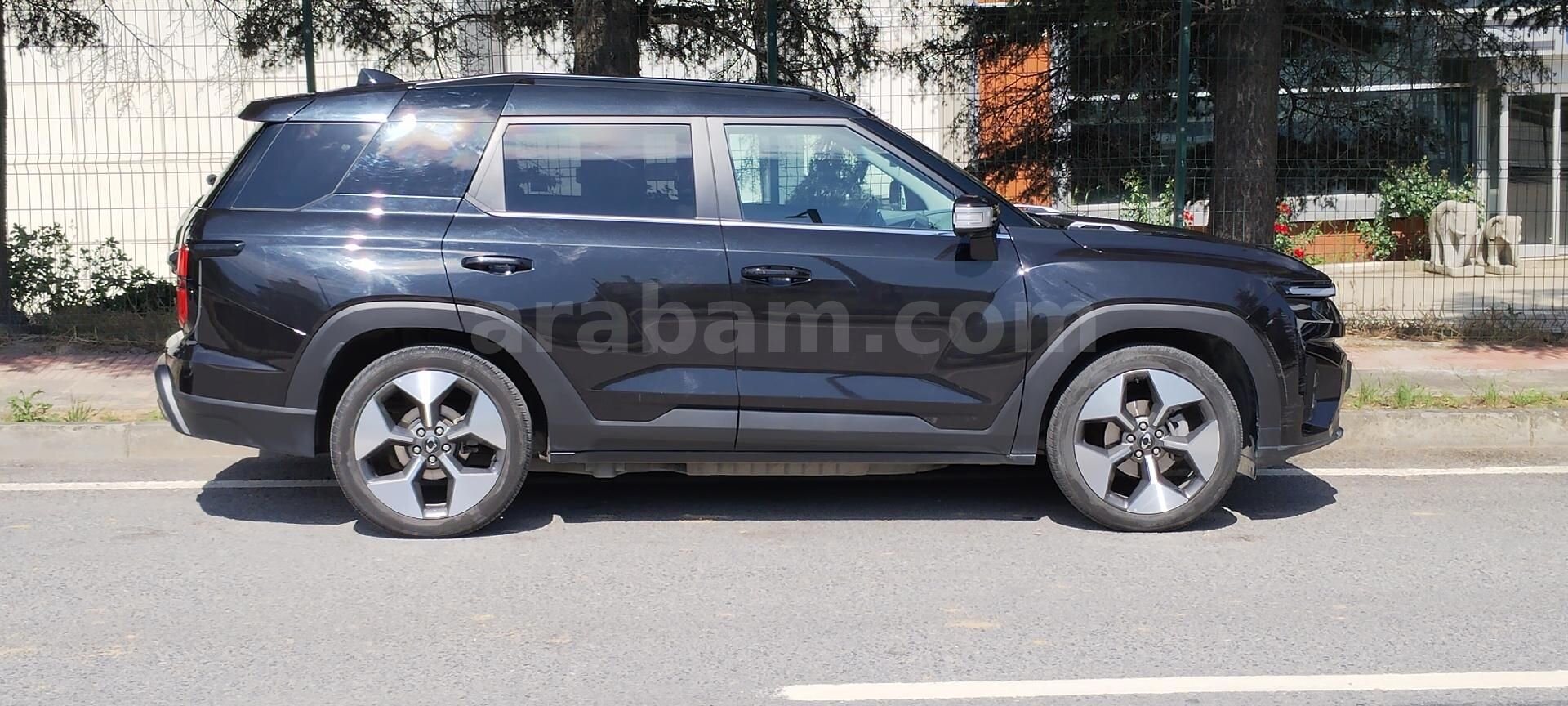Sahibinden KGM SsangYong Torres EVX 4x2 2024 Model Kocaeli 32.400 km Siyah 6