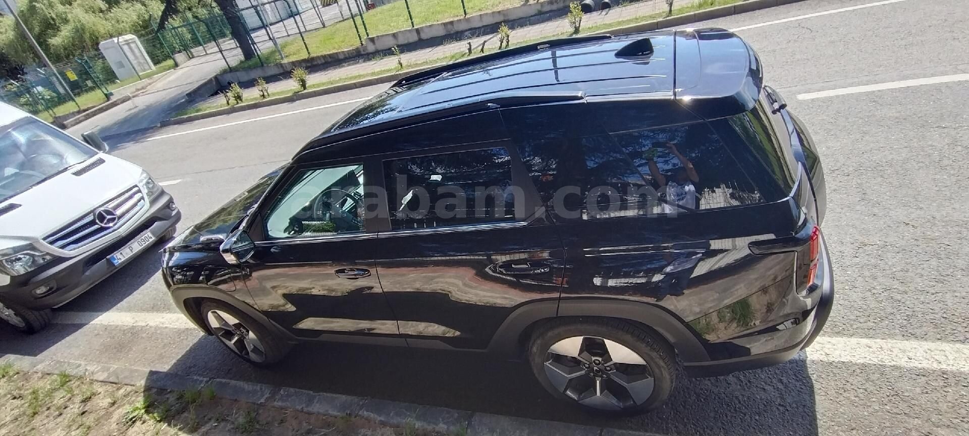 Sahibinden KGM SsangYong Torres EVX 4x2 2024 Model Kocaeli 32.400 km Siyah 3