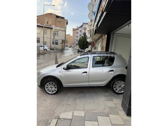 Sahibinden Dacia Sandero 1.5 dCi Stepway 2017 Model 