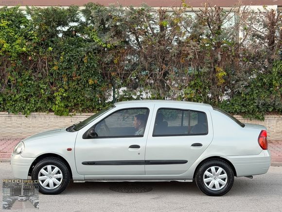 PekciciPLAZA | DÜŞÜK KM- KLİMA AKTİF-2000 MODEL CLİO BAKIMLI