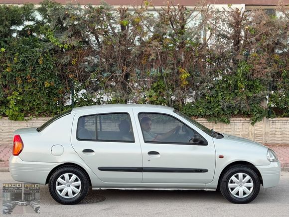 PekciciPLAZA | DÜŞÜK KM- KLİMA AKTİF-2000 MODEL CLİO BAKIMLI