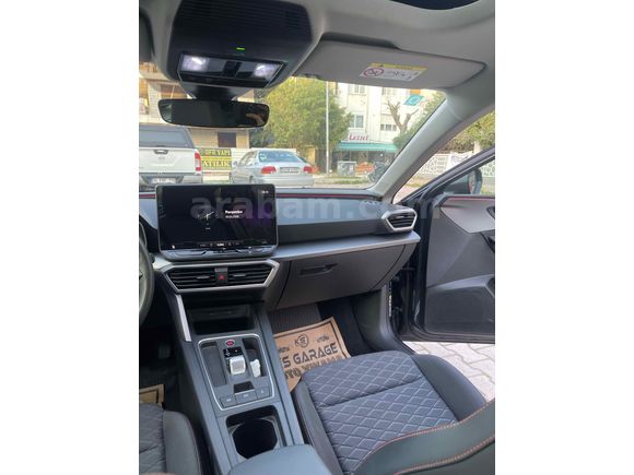 öğretmenden Seat Leon 1.5 eHybrid FR 2025 Model 