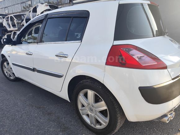 Sahibinden Renault Megane 1.6 Authentique 2004 Model