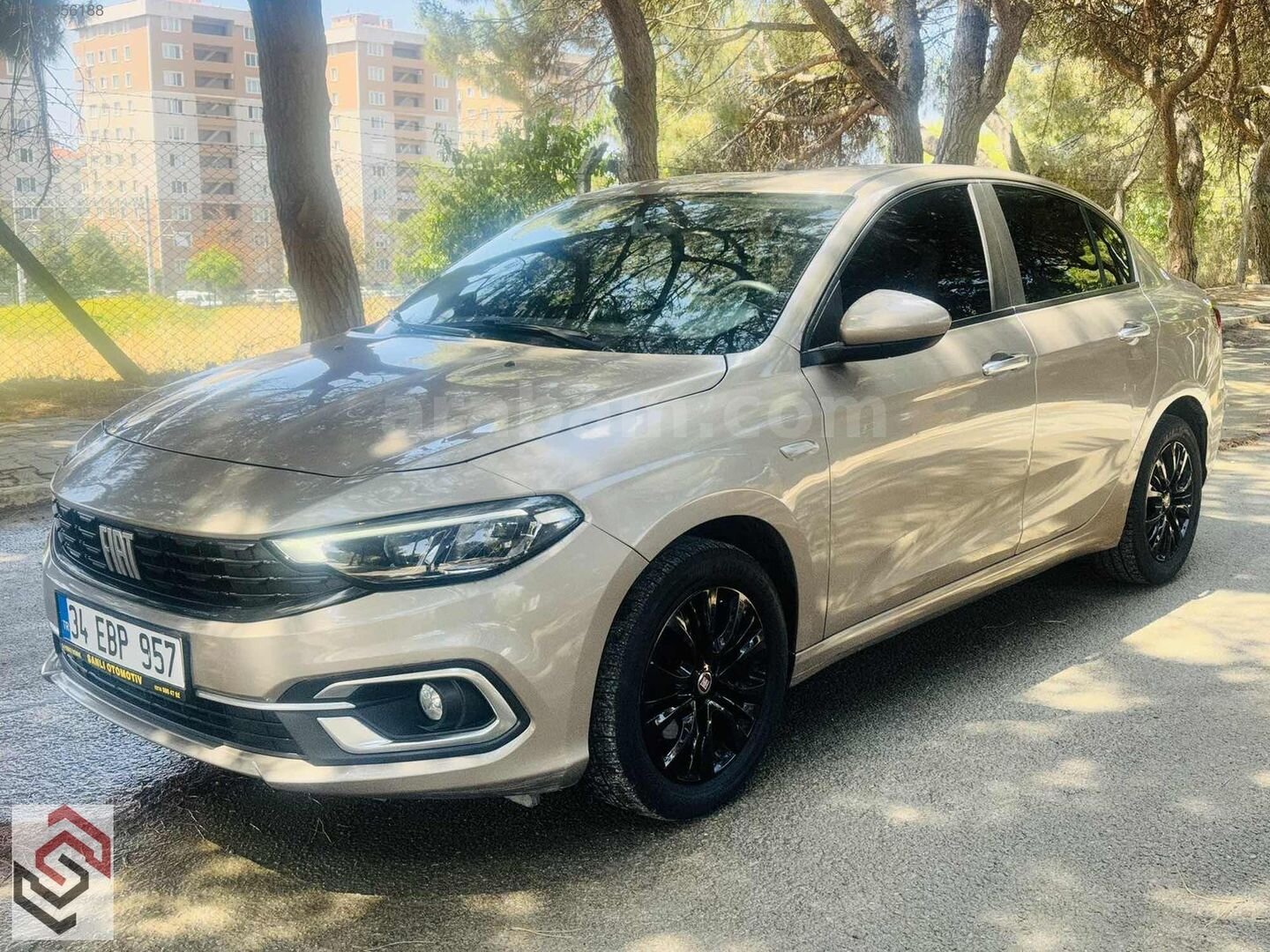 Galeriden Fiat Egea 1.4 Fire Urban 2021 Model İstanbul 77.000 km Gri 1