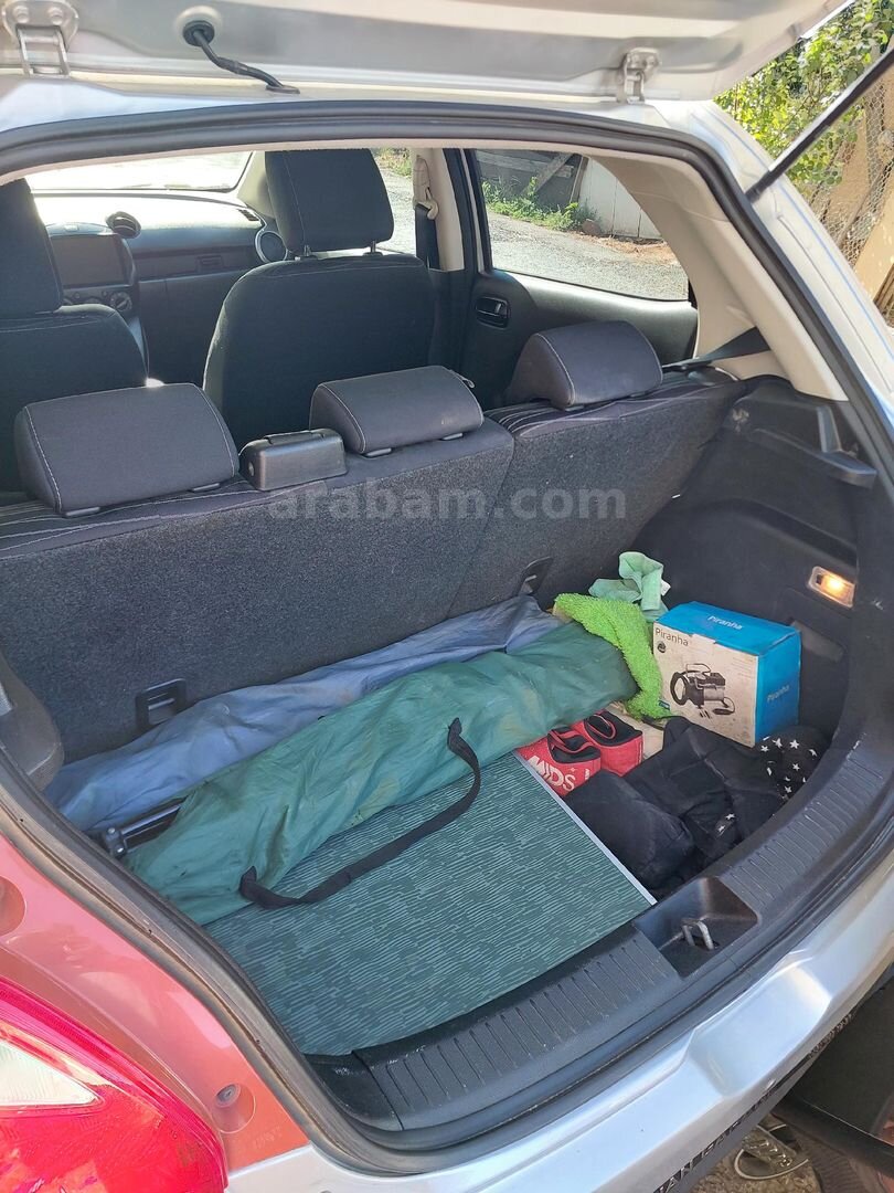 Sahibinden Mazda 2 1.3 Go 2009 Model İstanbul 58.000 km Gri 3
