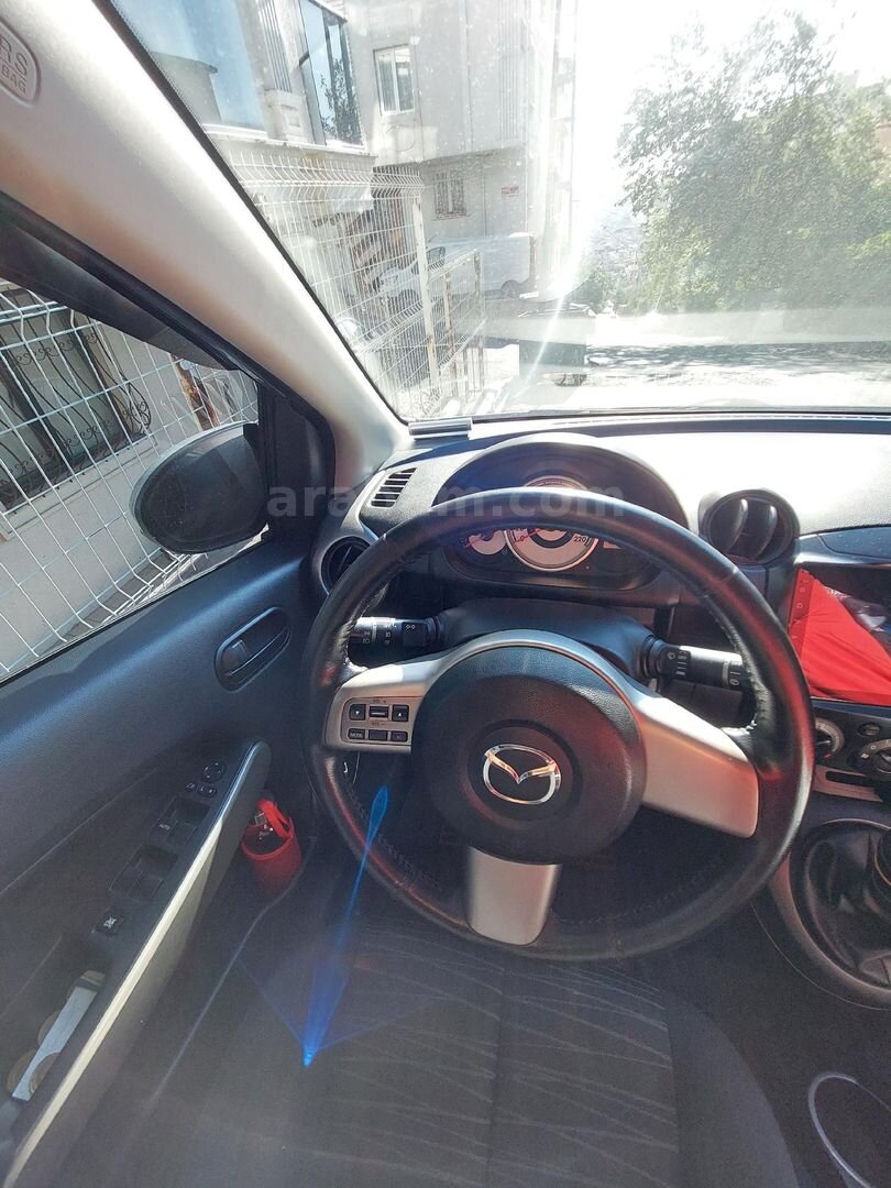 Sahibinden Mazda 2 1.3 Go 2009 Model İstanbul 58.000 km Gri 6
