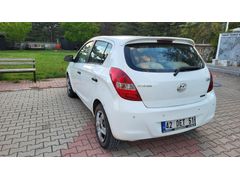 Sahibinden tek değişenli Hyundai i20 1.4 CRDi Team 2010 Model