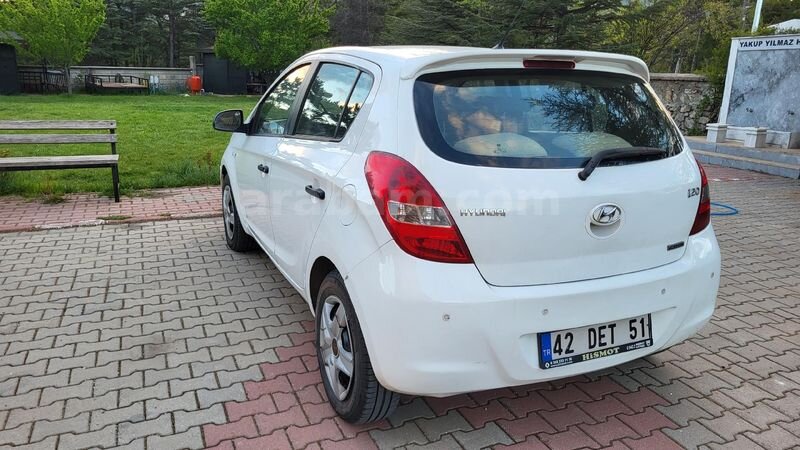 Sahibinden Hyundai i20 1.4 CRDi Team 2010 Model Konya 260.000 km Beyaz