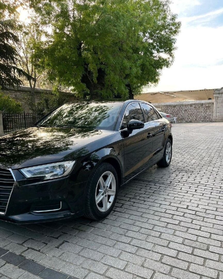 Sahibinden Audi A3 Sedan 1.6 TDI Design Line 2018 Model İstanbul 204.000 km Siyah 2