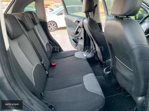 OTOMATİK SADECE 140 BİNDE ÖZEL RENK TEMİZ AİLE ARACI