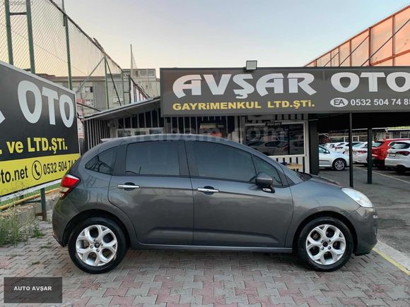 OTOMATİK SADECE 140 BİNDE ÖZEL RENK TEMİZ AİLE ARACI