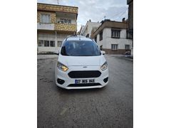 Sahibinden Ford Tourneo Courier 1.5 TDCi Titanium 2019 Model