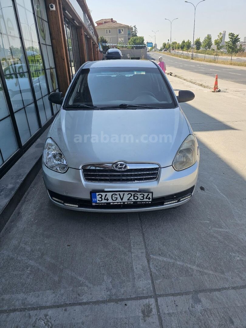 Sahibinden Hyundai Accent Era 1.5 CRDi-VGT Team 2010 Model İstanbul 239.000 km Gri 6