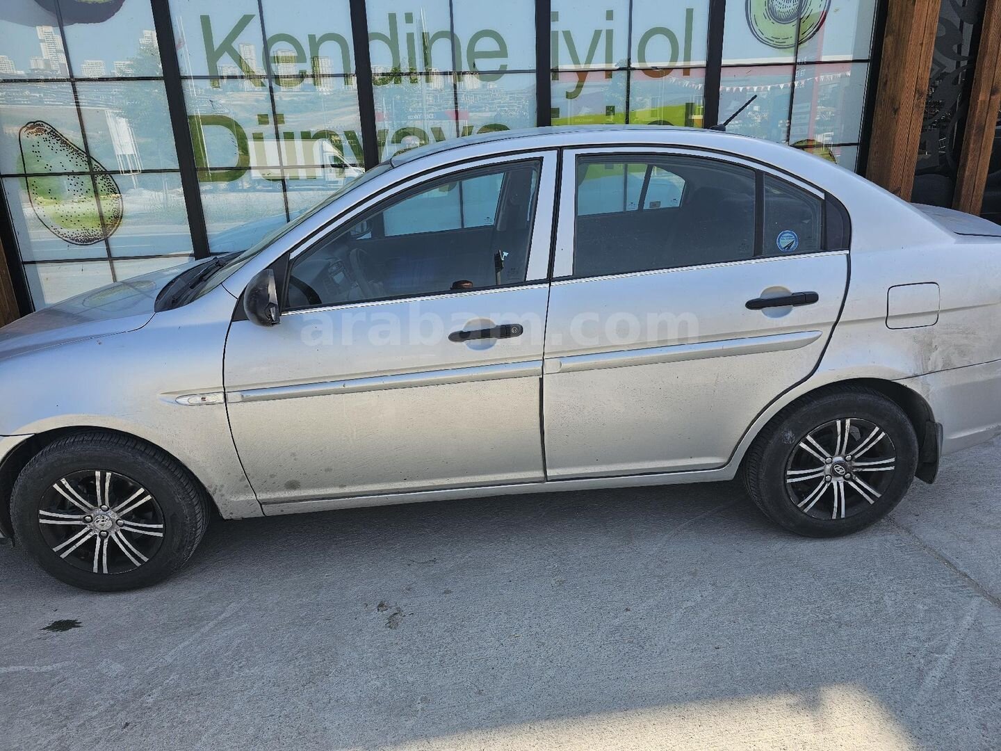 Sahibinden Hyundai Accent Era 1.5 CRDi-VGT Team 2010 Model İstanbul 239.000 km Gri 5