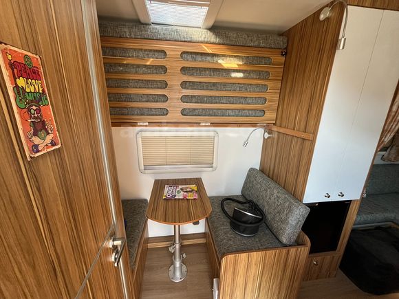 SAHİBİNDEN SWAN SAFİR ÇEKME KARAVAN